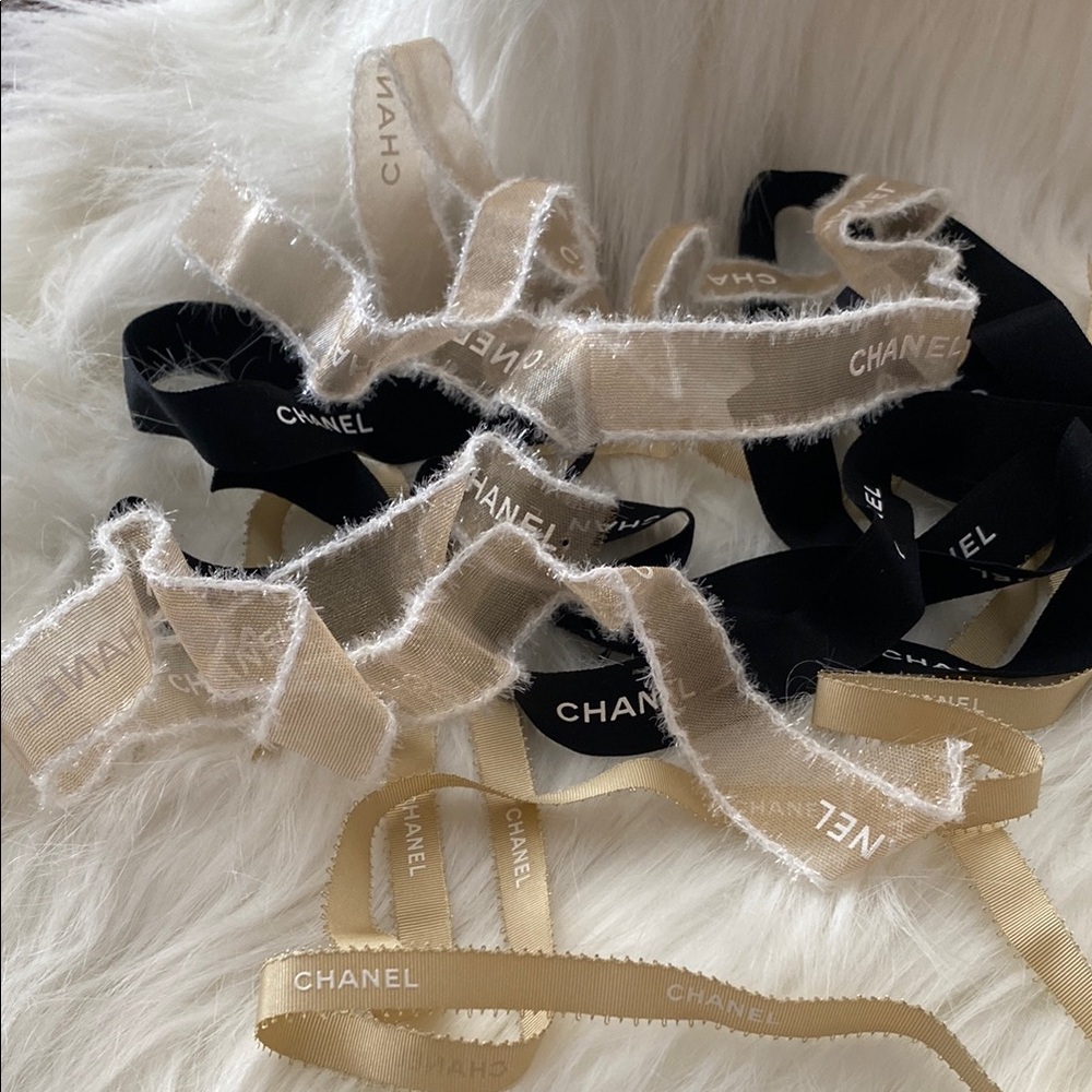 Chanel Black and Cream Ribbon Set
